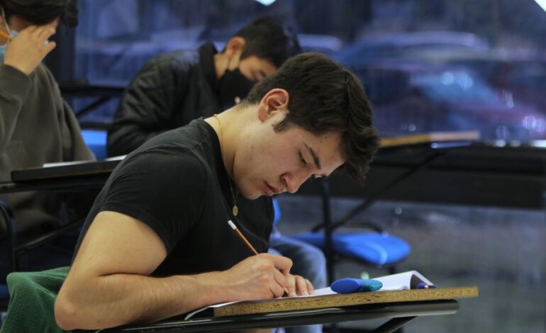 Con Gran Demanda Educativa, Siete Mil 841 Jóvenes Presentaron Examen Para Médico Cirujano en UAEH