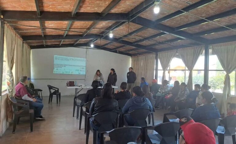 Estudiantes de la UTVM Capacitaron a Agricultores de Ixmiquilpan