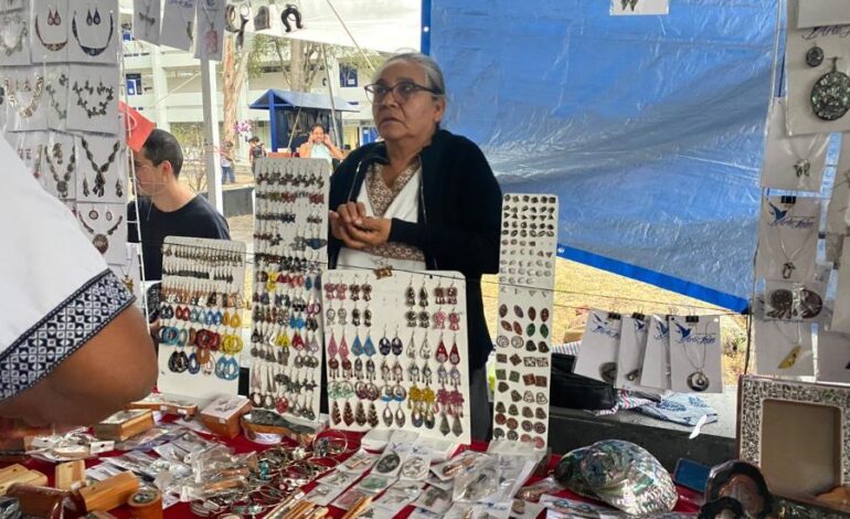 Personas Artesanas de Hidalgo Tuvieron Buenas Ventas en Actividad en CDMX