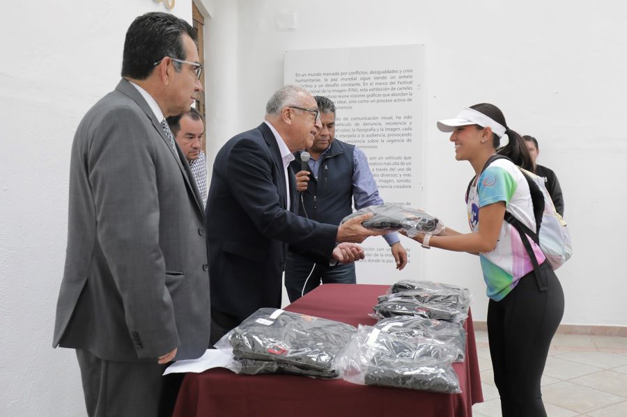 UAEH Abandera Delegación Deportiva Rumbo a Universiada Nacional 2025