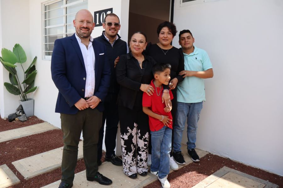 Alcaldesa Lorena García Retiró la Casa Amueblada Entregada a Ganadora de Celebración del Día de Las Madres