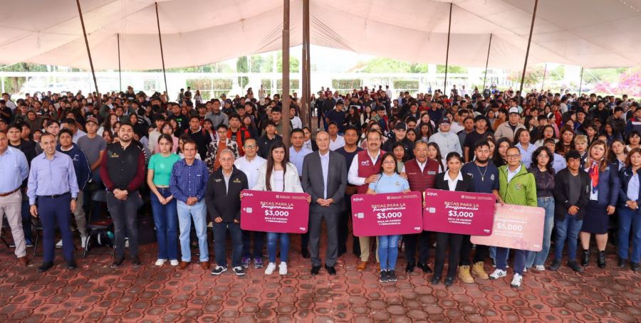746 Alumnos de ITSOEH, UTVM, UPN, UTMZ, Recibieron Becas para la Transformación