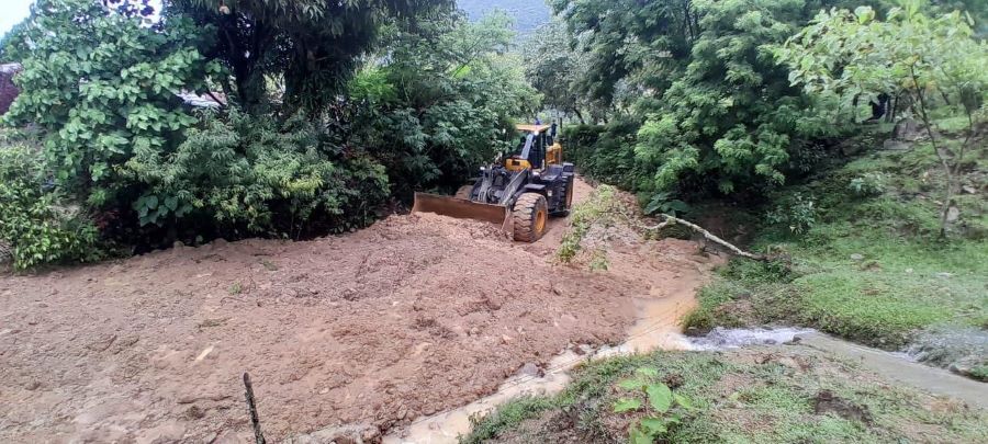 SIPDUS ocupa maquinaria pesada para atender contingencias en 19 municipios