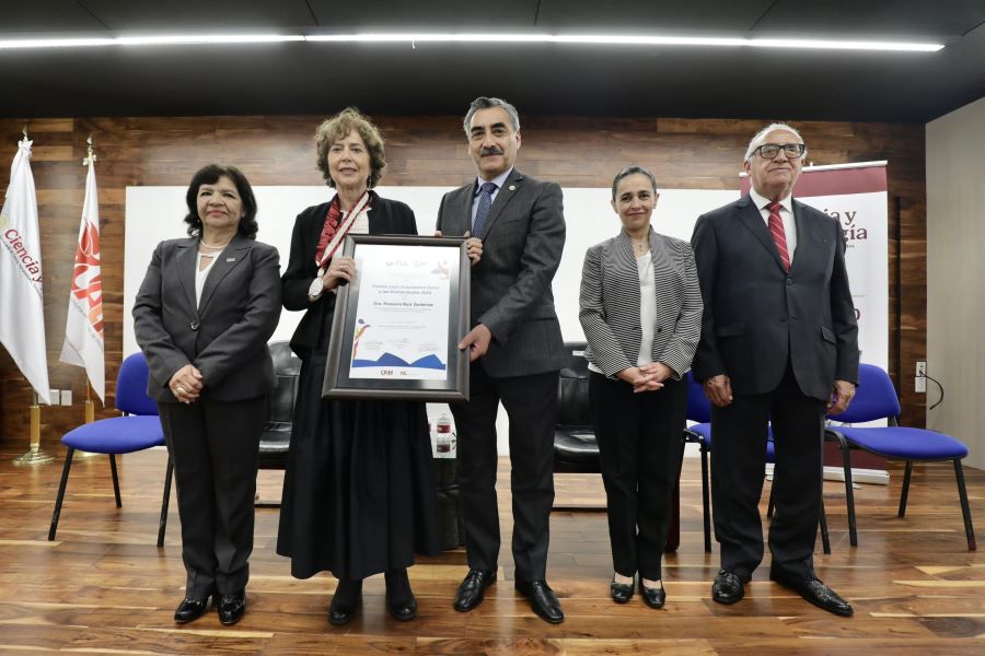 UAEH reconoce la trayectoria de Rosaura Ruiz con el Premio “Juan Crisóstomo Doria”