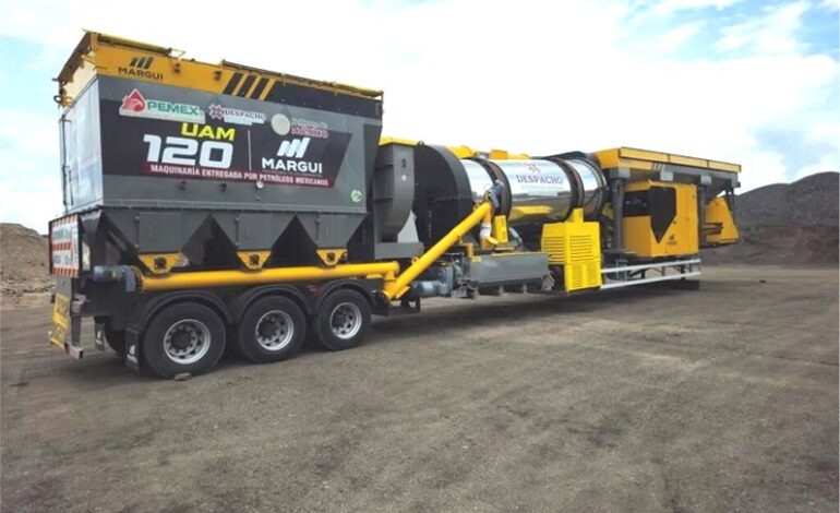 Dona Pemex a Hidalgo: Planta de Asfalto Portátil, Dos Tanques Portátiles de Almacenamiento de Asfalto, Dos Camiones de Rescate