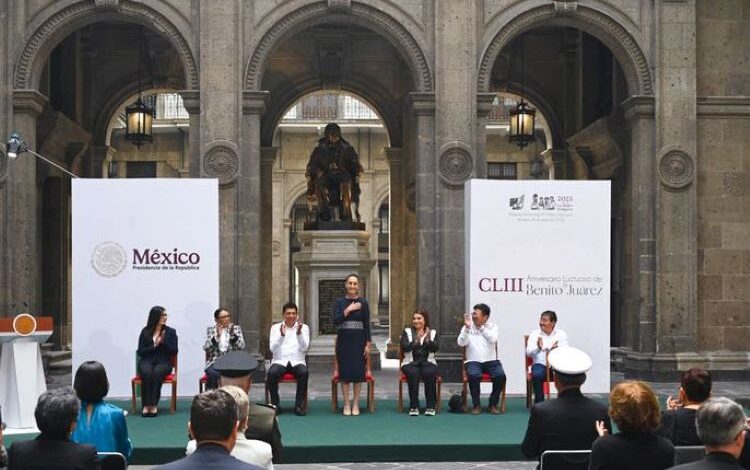 Presidenta Claudia Sheinbaum Encabeza Conmemoración del 153 Aniversario Luctuoso de Benito Juárez