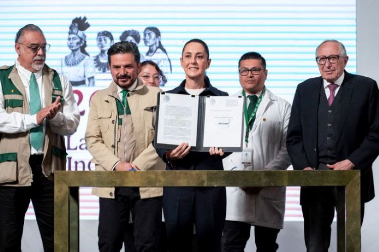 Presidenta Claudia Sheinbaum Firma Decreto Para Incorporar Hospitales y Unidades Médicas Rurales al Imss en Beneficio de 10.8 Millones de Mexicanos
