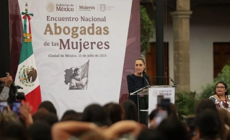 Sheinbaum Inaugura Actividades de la Primera Generación del Programa Abogadas de las Mujeres