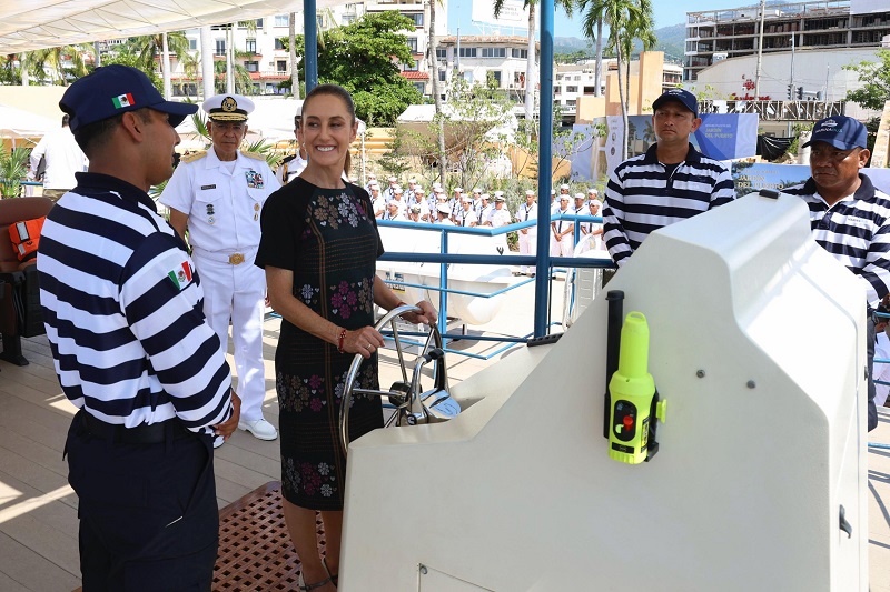 Con El Marinabús Celebramos Que El Puerto de Acapulco Está Vivo, Fuerte y Lleno de Futuro: Presidenta Claudia Sheinbaum