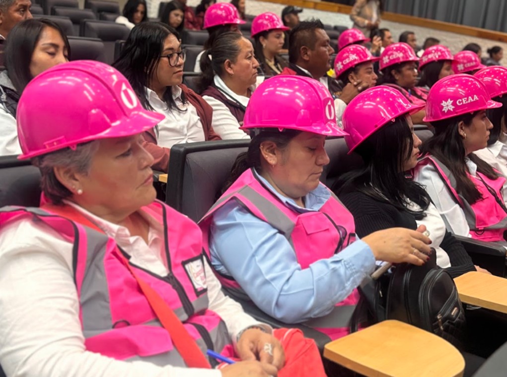 Cascos Rosas Hidalgo fortalecen capacidades para empoderar el liderazgo femenino en el sector hídrico