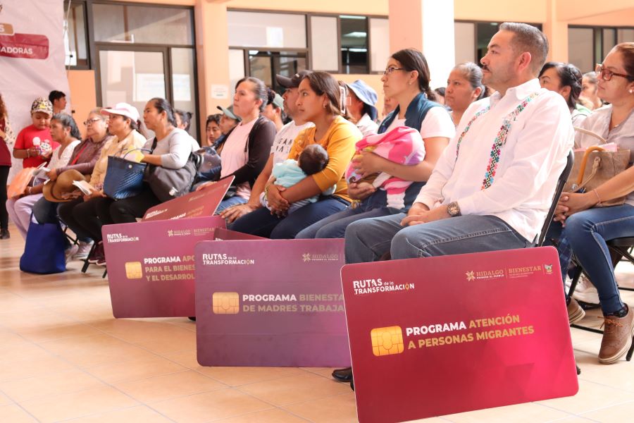 Julio Menchaca Acompaña y Apoya a los Migrantes Mexicanos que Regresan de EU