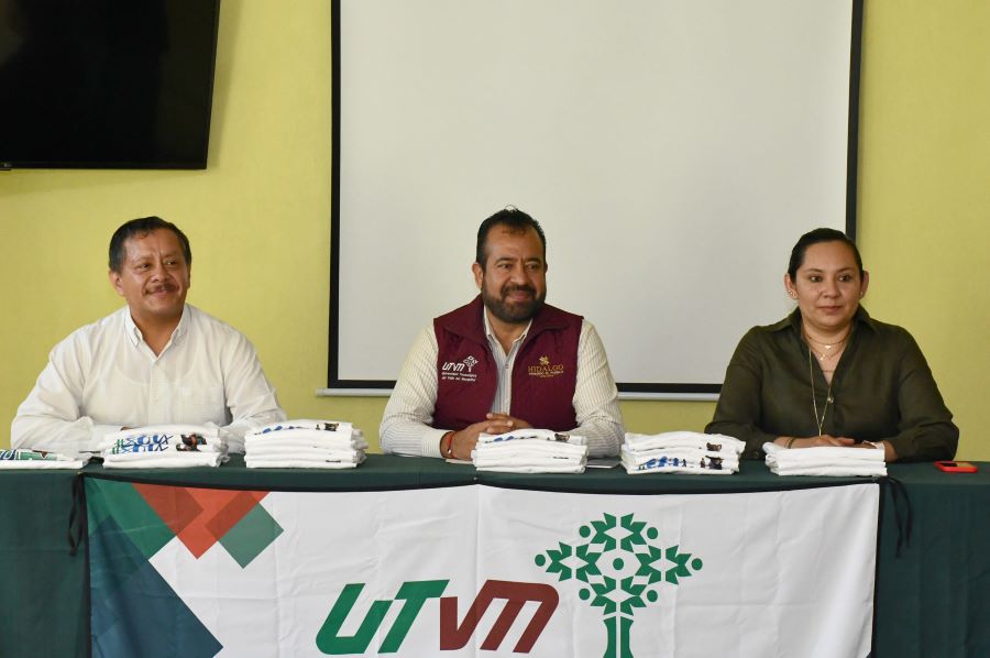 Estudiantes de la UTVM Realizan Estancia Académica en Colombia