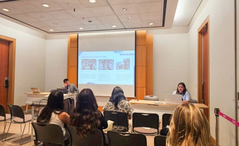 Investigadores del CEH participan en Congreso Internacional en Corea del Sur