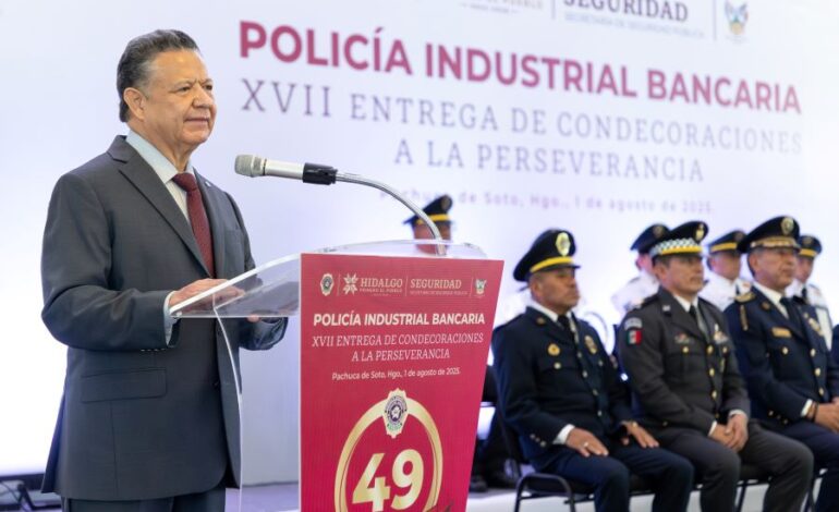 Julio Menchaca Reconoce Labor de la Policía Industrial Bancaria