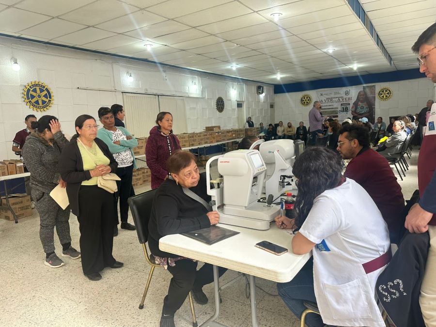 Macro Jornada de Salud Visual “A Ver A Ver” Benefició a Más de 300 Personas