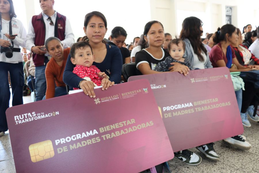Sebiso Avanza en Entrega de Tarjetas en la Sierra y Huasteca