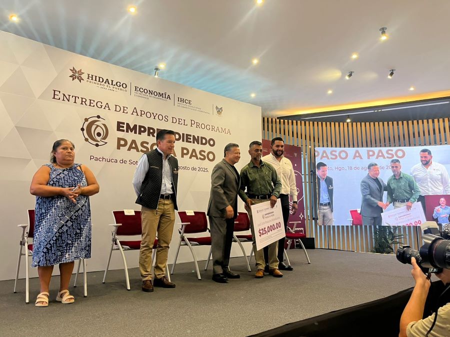 Tulancinguenses Recibieron Recursos del Programa Estatal “Emprendiendo Paso a Paso”