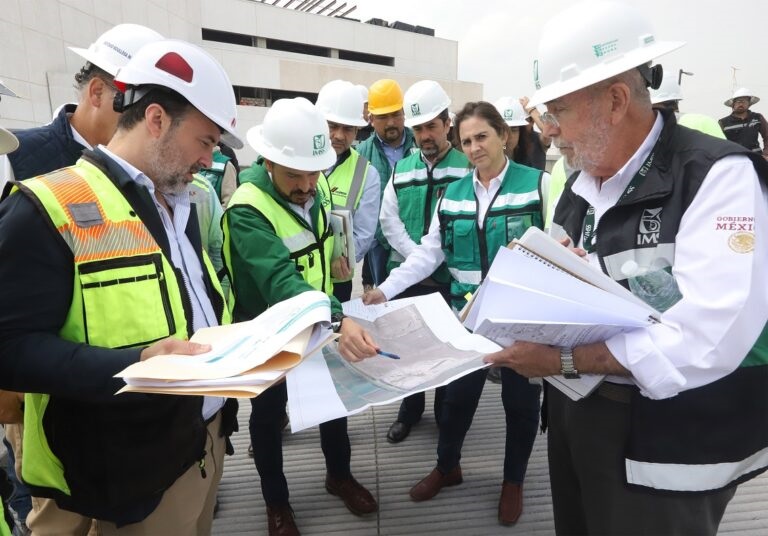 Zoé Robledo supervisa construcción del HGZ Delaware Tula, obra clave paraca beneficio Delaware más Delaware 142 mil derechohabientes