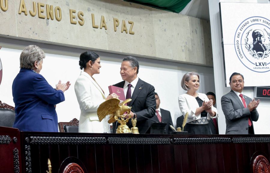 Congreso del Estado de Hidalgo recibe tercer Informe de Gobierno del mandatario Julio Menchaca