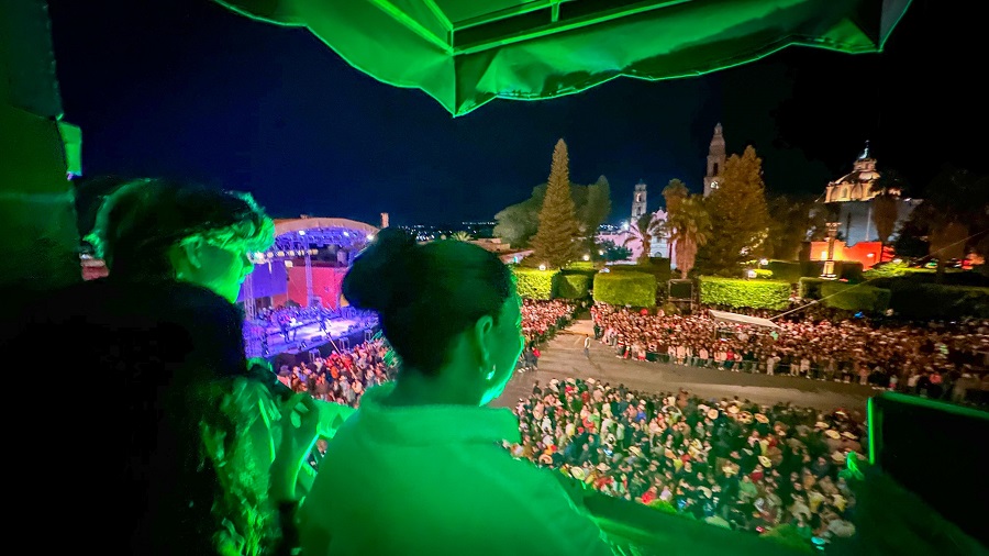 Huichapan se Llena de Color Con Videomapping en Los Festejos Patrios