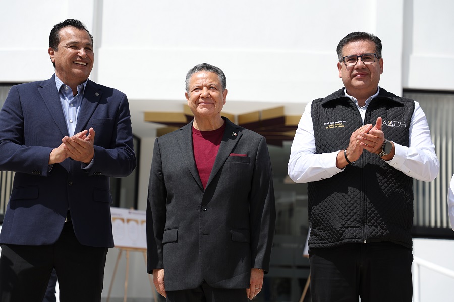 Julio Menchaca pone en marcha el complejo “Hidalgo Honesto”