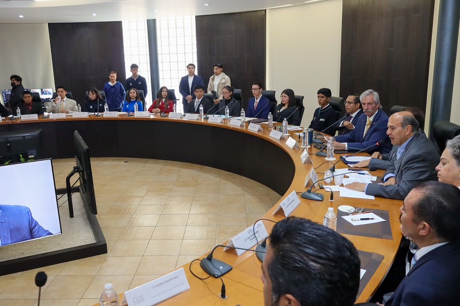 Natividad Castrejón encabeza “Presidente por un Día” en el CCEH