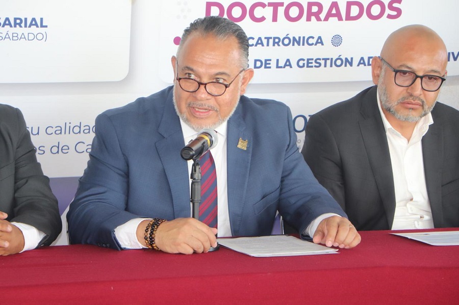 Rector de la UPT presenta informe de actividades y refuerza vínculos con el sector empresarial