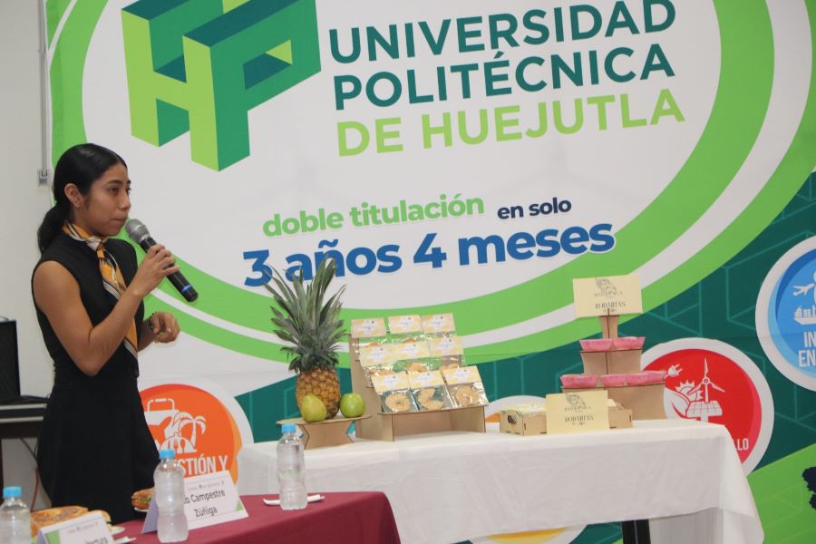 UPH impulsa la inserción laboral de sus egresados