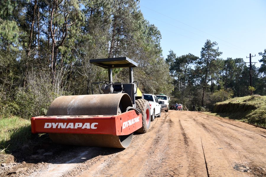 Aplican en Hidalgo Más de 41.9 Mdp Para Rehabilitación de 6 Mil 28 Metros Cubicos de Carreteras en 16 Municipios.