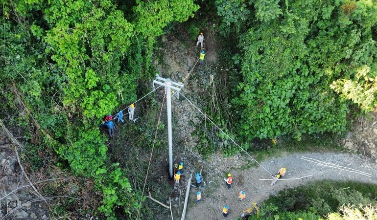 CFE Restablece el Servicio al 100 Por Ciento en Hidalgo y Estados Afectados Por Lluvias