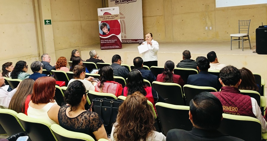 Capacitan a Supervisores y Directores en Marco Legal Educativo