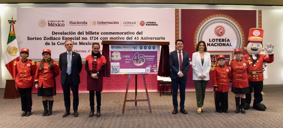 Develan Billete de Lotería Nacional Por Los 45 Años de La Comisión Mexicana de Ayuda a Refugiados