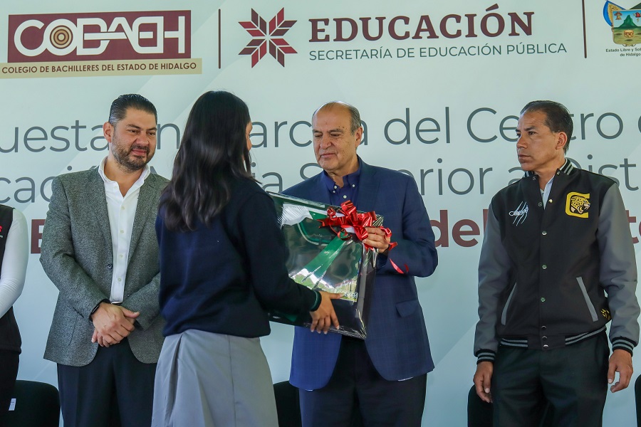 Hidalgo Logra Cobertura de Educación Media Superior Pública en los 84 Municipios