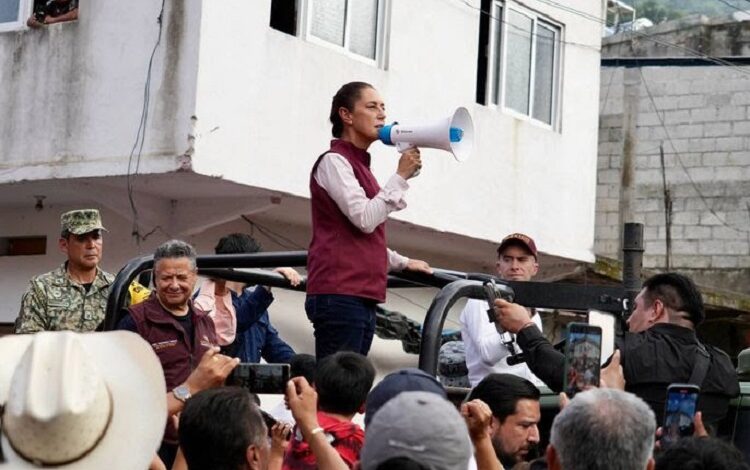 Gobiernos de México e Hidalgo, refrendan compromiso de mantener atención a las familias afectadas de Tianguistengo