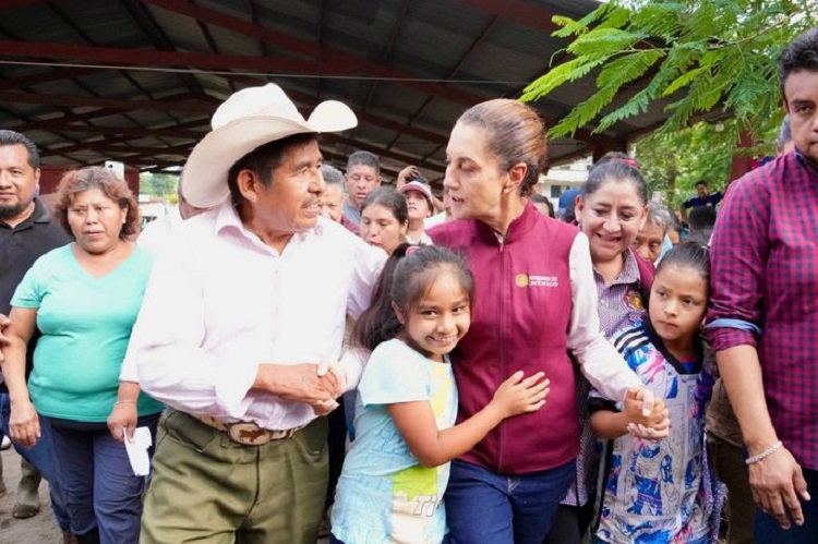 Julio Menchaca recibe en Hidalgo a la Presidenta Claudia Sheinbaum