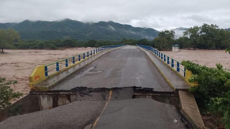 SICT Ya Desarrolla Proyectos Ejecutivos Para La Reconstrucción De Puentes Afectados Por Las Lluvias: Presidenta Claudia Sheinbaum