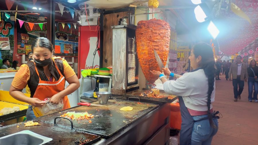 Zona Gastronómica de la Feria de San Francisco Pachuca Hidalgo 2025: Sabor, Tradición y Delicias Irresistibles