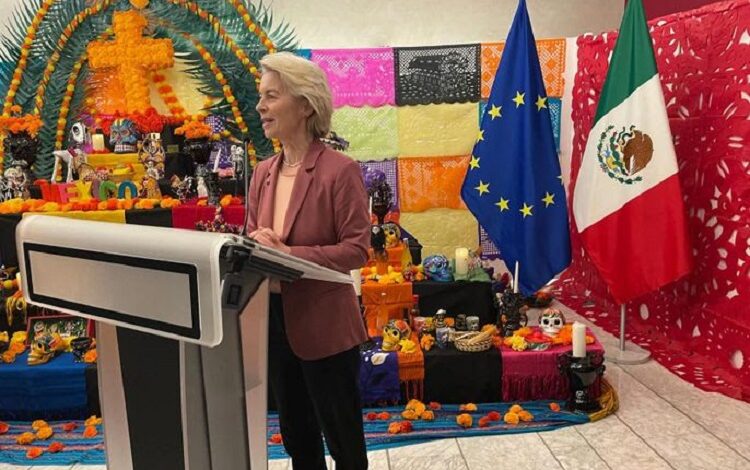 ¡Viva México!, ¡Viva La Vida!: Presidenta de La Unión Europea Inaugura Altar de Muertos