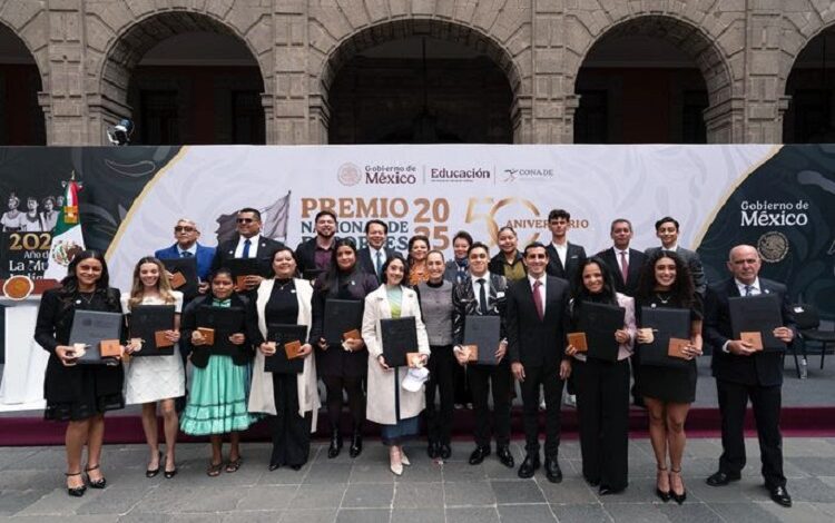 Gracias Por la Alegría Que le Dan al Pueblo de México: Presidenta Claudia Sheinbaum Entrega Premio Nacional de Deportes 2025
