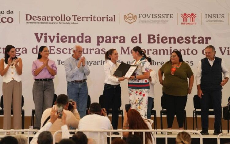 Presidenta Claudia Sheinbaum Entrega 510 Escrituras y Constancias de Reducción en Tepic, Nayarit: “Se Está Haciendo Por Justicia”
