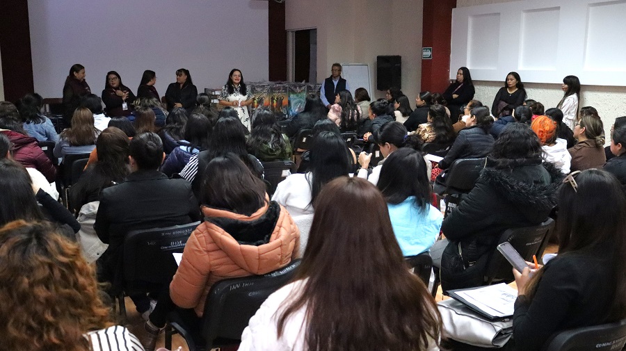 Refuerzan Capacitación a Personal de los 28 Centros LIBRE