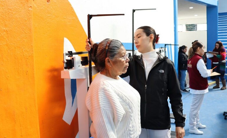 Brigadas por la salud acercan atención médica gratuita e integral a familias de Nicolás Flores