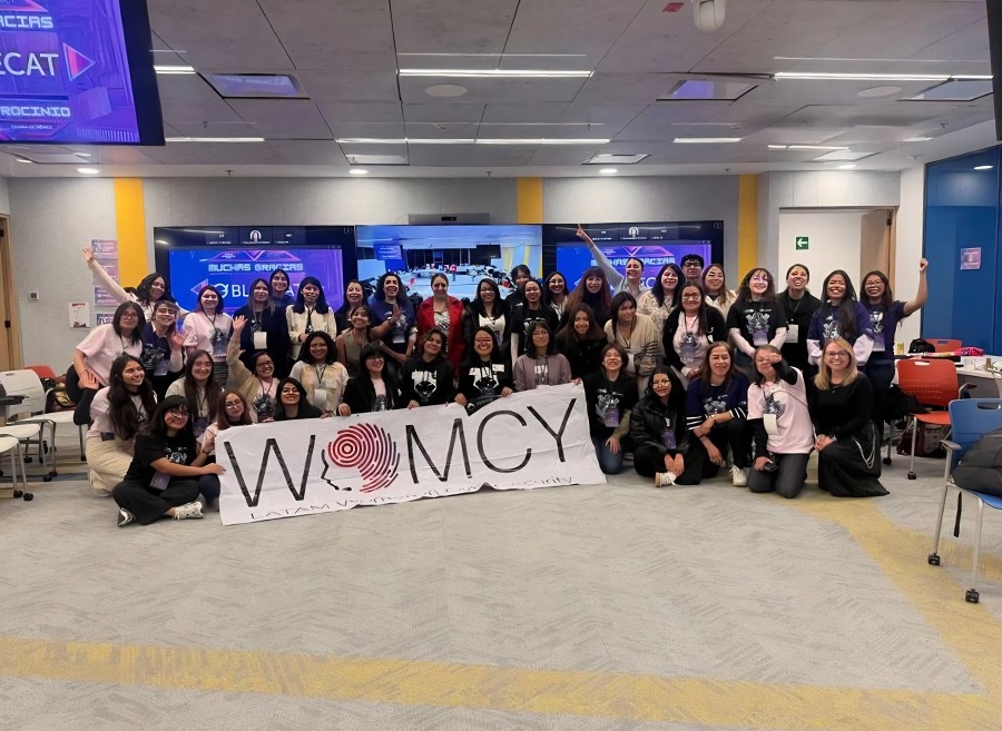 Estudiante de UAEH Destaca en el Programa de Ciberseguridad WOMCY