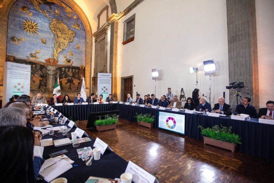 Natividad Castrejón Participa en la Reunión Nacional de CONAEDU