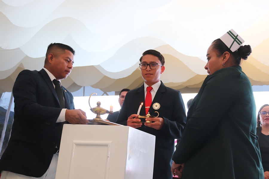 Egresan 57 estudiantes de Enfermería de la UT de Tula-Tepeji