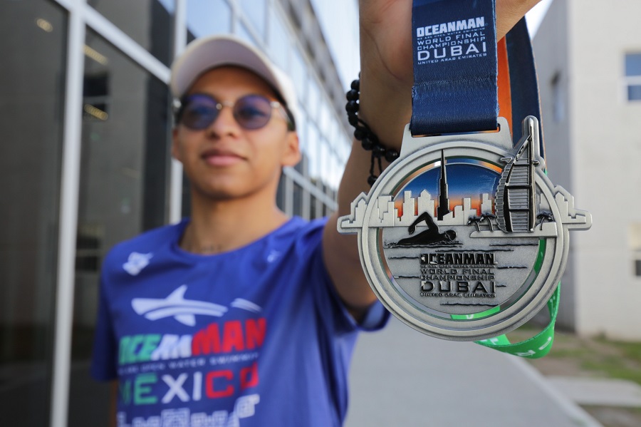 Estudiantes Garza participan en Mundial de nado en aguas abiertas en Dubái