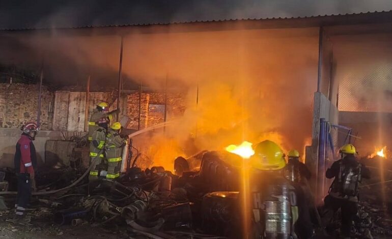 Incendio en Mina del Loreto Moviliza a Bomberos en Pachuca