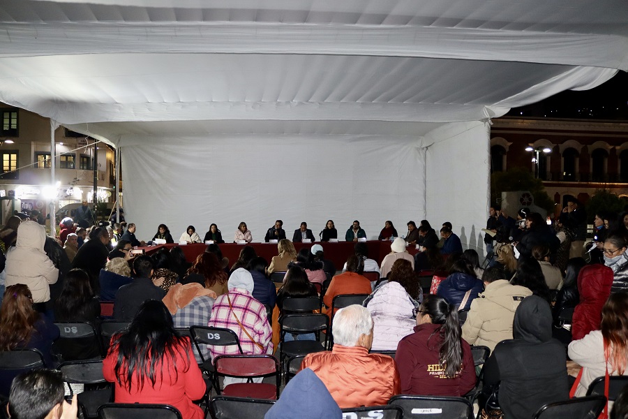 Mujeres y Autoridades Dialogan a Cielo Abierto en la Jornada Por La Paz y Bienestar del Pueblo