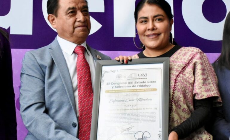 Congreso del Estado distingue a Eufrosina Cruz Mendoza con “La Mina del Tiempo” por su lucha a favor de las niñas y mujeres indígenas