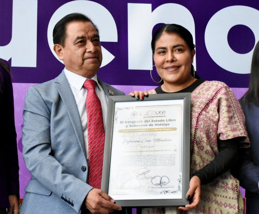 Congreso del Estado distingue a Eufrosina Cruz Mendoza con “La Mina del Tiempo” por su lucha a favor de las niñas y mujeres indígenas